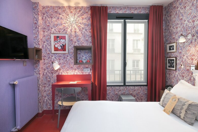 Josephine Hotel