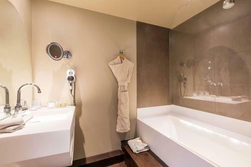 Best Western Premier Why Hotel