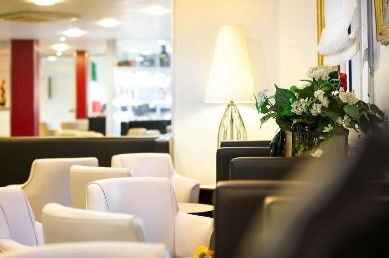 Hotel H�tel Notre Dame De France