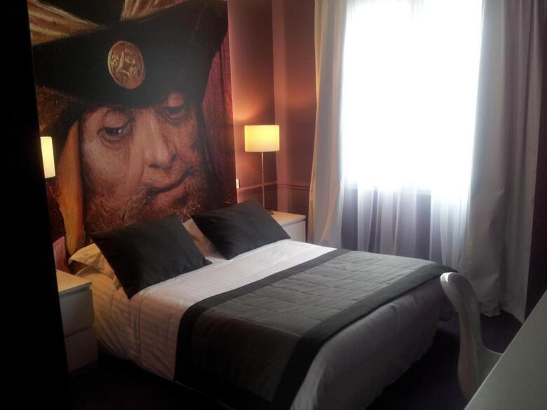 Cecyl Hotel