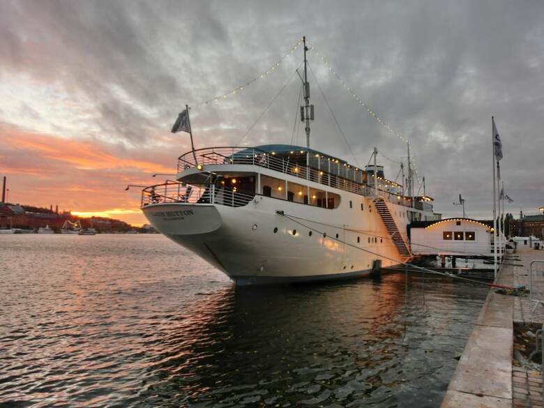 Malardrottningen Yacht Hotel