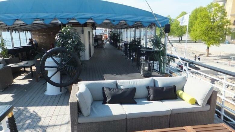 Malardrottningen Yacht Hotel