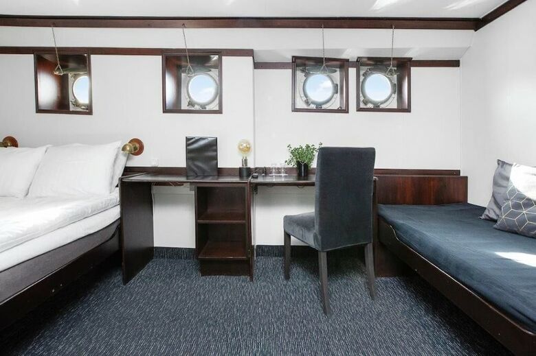 Malardrottningen Yacht Hotel