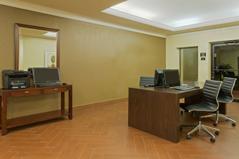 Hotel Staybridge Suites Orlando Airport South
