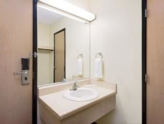 Motel Super 8 Metropolis