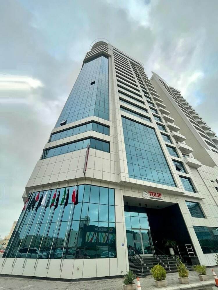 Aparthotel Tulip Inn Bahrain Suites & Residences