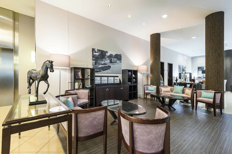 Hotel Courtyard By Marriott Prague City