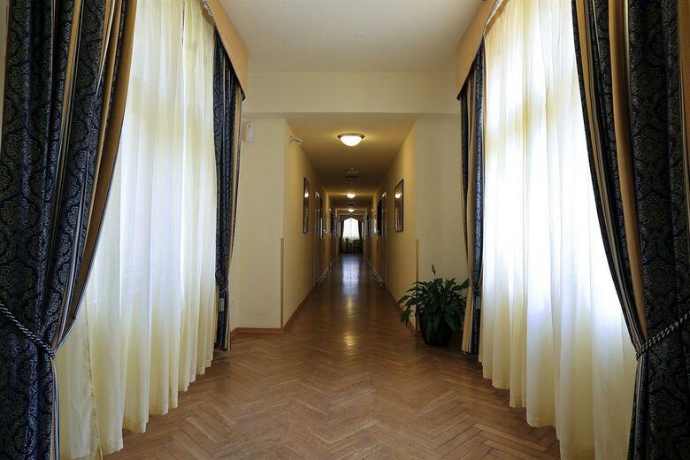 Hotel Elysee