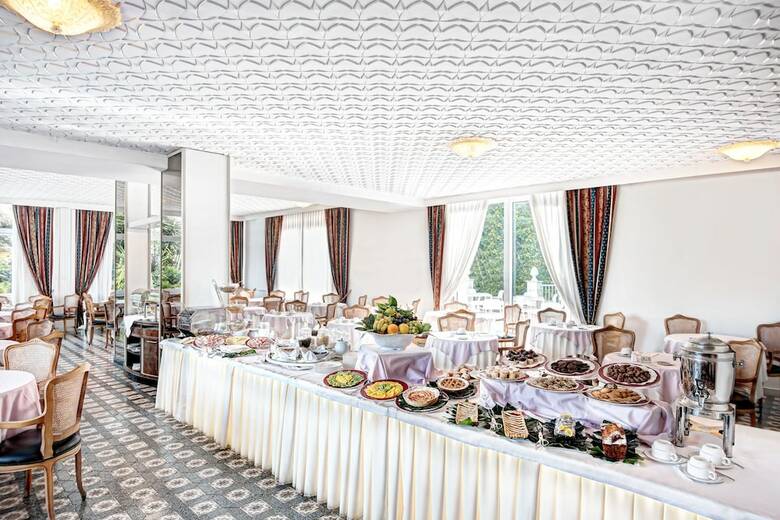 Hotel Caravel