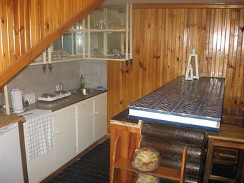 Hostal Dolphin View Guesthouse