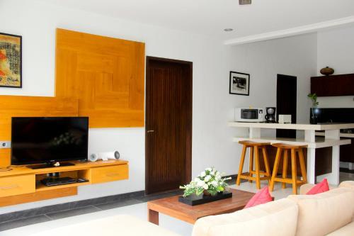 Hotel Delu Villas & Suite