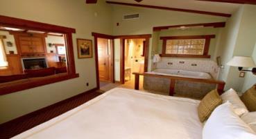 Hotel Wyndham Garden The Pierpont Inn