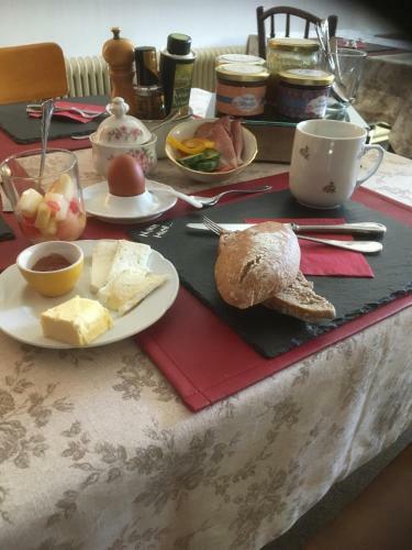 Hostal Gasthof Eberhard - Hof, Wirtshaus & Herberge