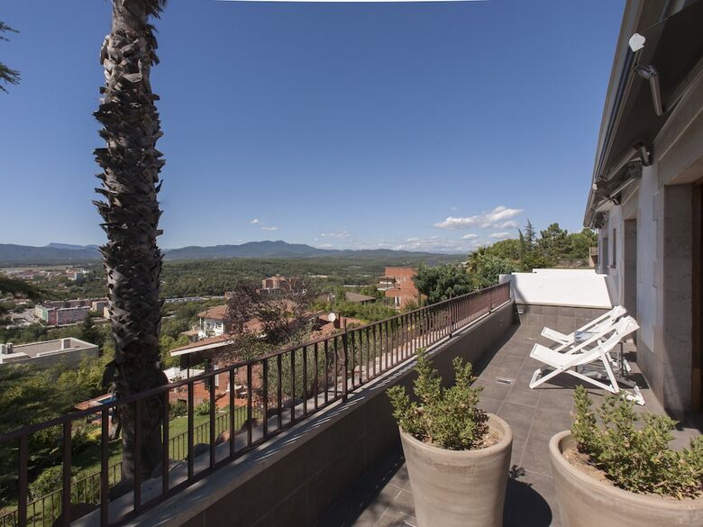 Hostal Montjuic Bed & Breakfast
