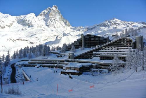 White Apartments Cervinia