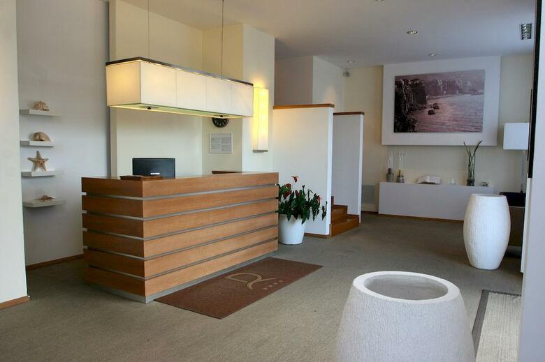 Hotel Rota Suites