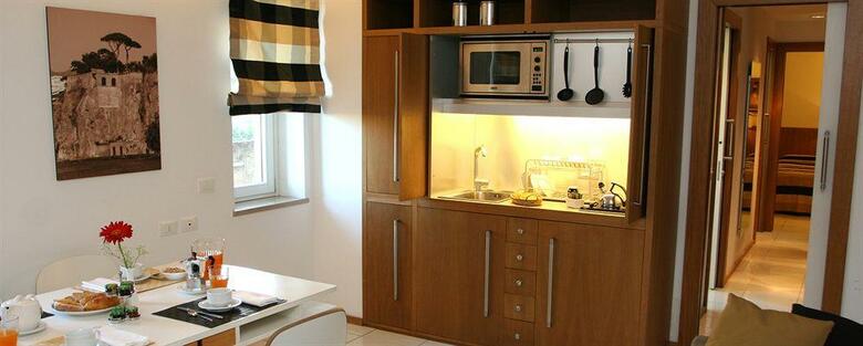 Hotel Rota Suites