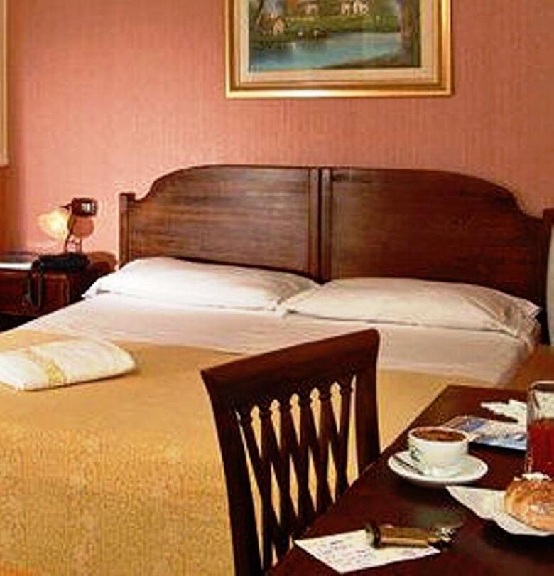 Green Park Hotel