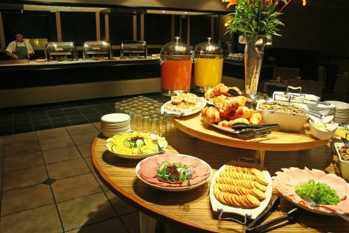 Oudtshoorn Inn Hotel