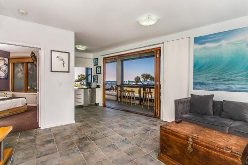 Lennox Point Holiday Apartments