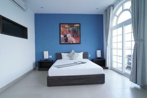 Golden Dragon Hotel