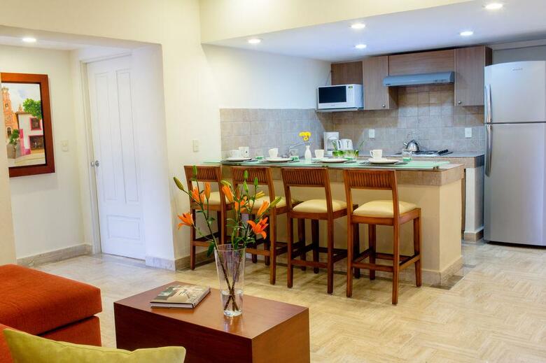 Hotel Velas Vallarta Suite Resort