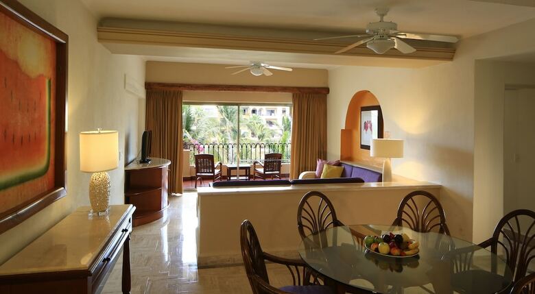 Hotel Velas Vallarta Suite Resort