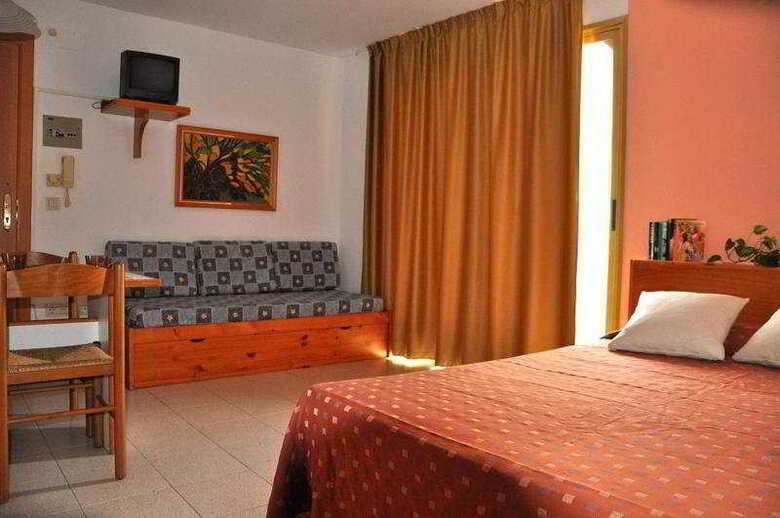 Aparthotel Safari