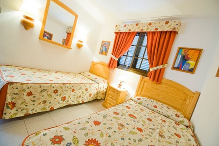 Apartamentos Bungalows Santa Clara