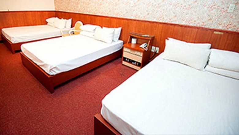 New May Flower Hotel