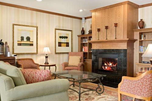 Hotel Country Inn & Suites Peoria North