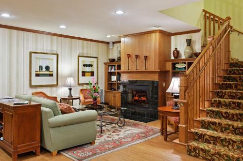 Hotel Country Inn & Suites Peoria North