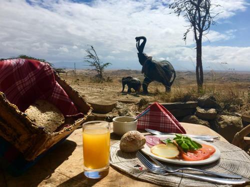 Original Maasai Lodge ? Africa Amini Life