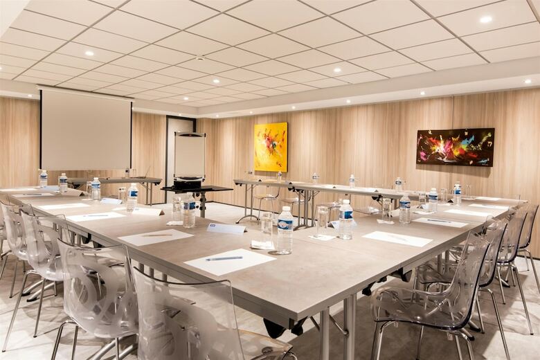 Hotel H�tel Kyriad La Rochelle Centre Ville