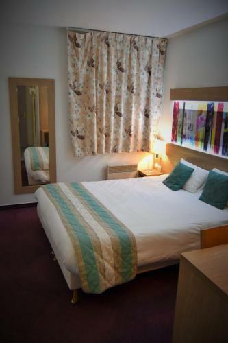 Kyriad Hotel - Restaurant Carentan