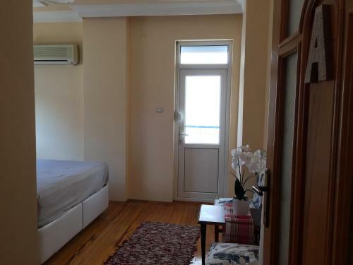 Apartment For 8persons