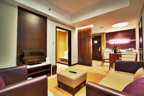 Soll Marina Hotel & Conference Center Bangka