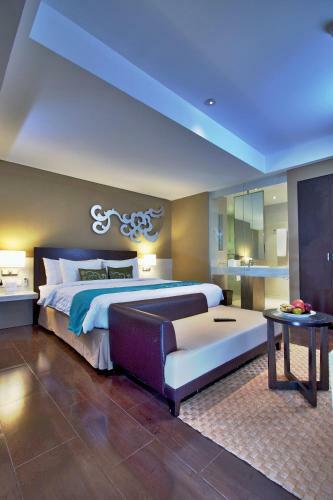 Soll Marina Hotel & Conference Center Bangka