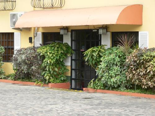 Coblentz Inn Boutique Hotel