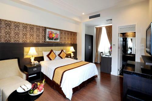 New Era Hotel
