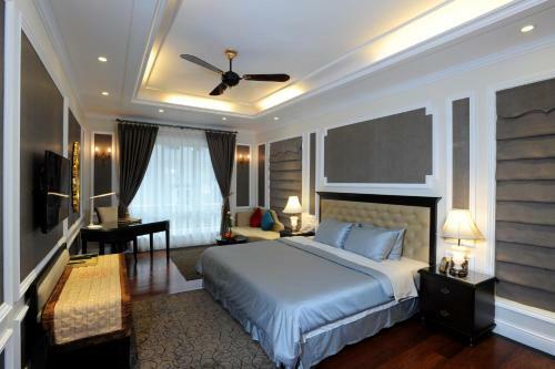 New Era Hotel