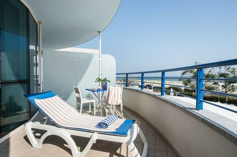 Blu Suite Hotel