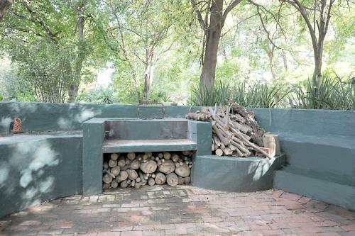 Hostal Riverbend Country House