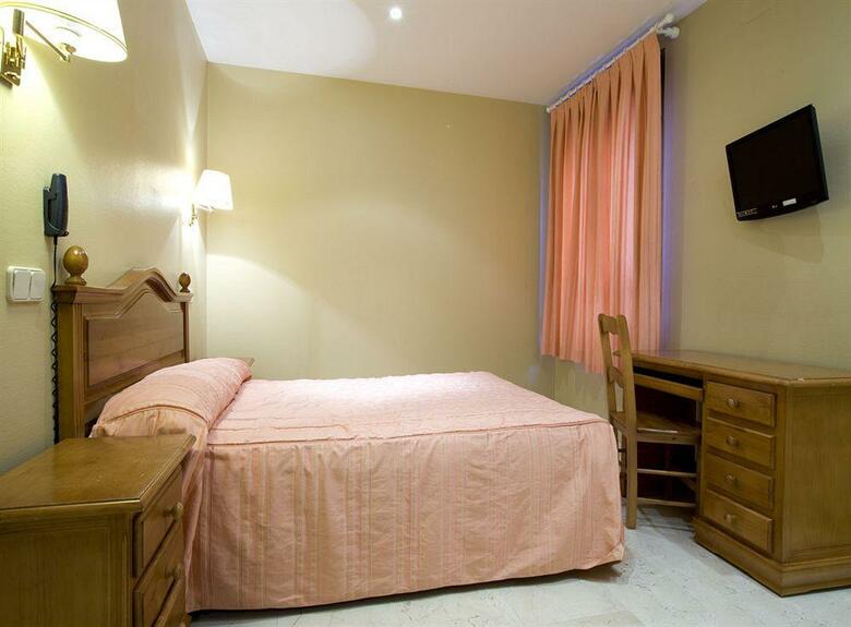 Hostal Castilla II Puerta Del Sol