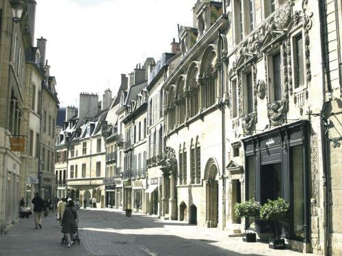 L'aparthotel Urbaneva