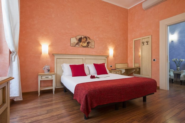 Hostal Navona Tower Relais