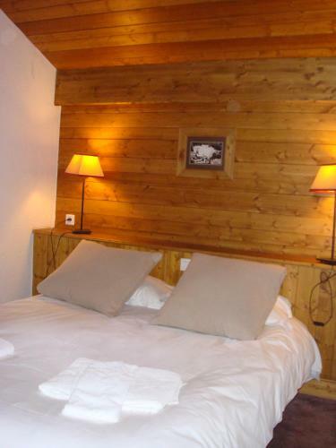 Apartamento Les Chalets Du Soleil Authentiques Les Menuires