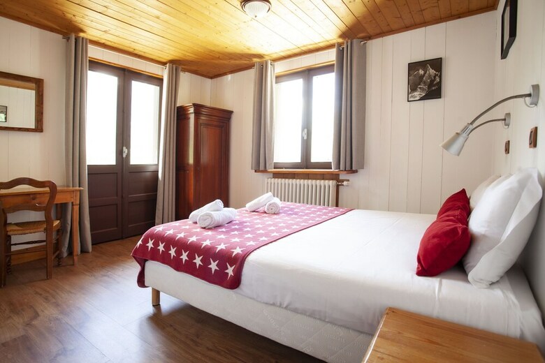 Hotel La Chaumi�re Mountain Lodge