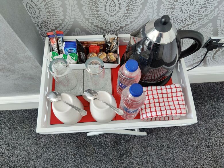 Hostal Oakover Guest House