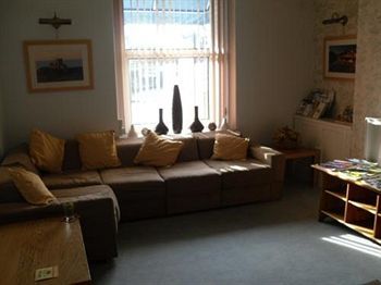 Hostal Saxonia Guest House